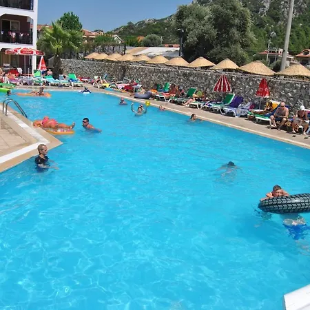 Club Ekinci Palace 3*