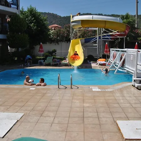Club Ekinci Palace