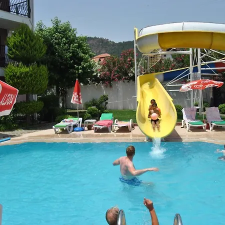 호텔 Club Ekinci Palace