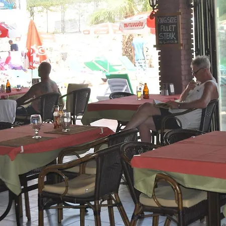 فندق Club Ekinci Palace موجلا